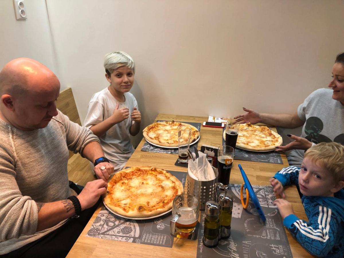 Penzion&Pizzerie U Massima 비슈코브 외부 사진
